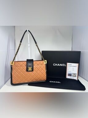 Authentic CHANEL Elegant CC Shopping Tote